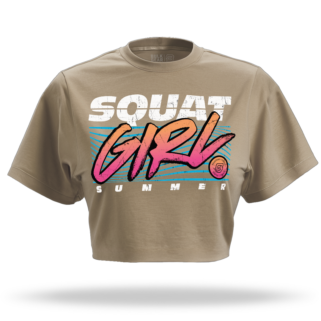"SQUAT GIRL SUMMER" Crop Top (SHITTAKE)