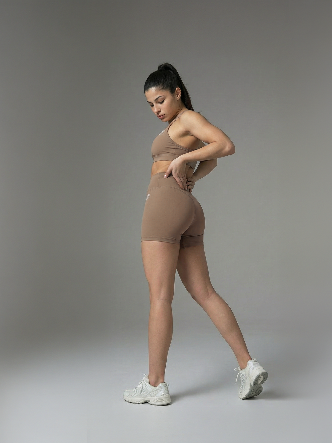 "APEX" 3IN. SHORT (MOCHA)